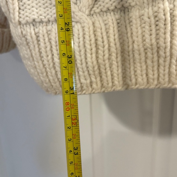 LANITA 100% wool Cozy Cream Cable Knit Hooded Sweater - Picture 5 of 8